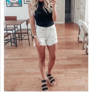 American Eagle 90’s Boyfriend Short